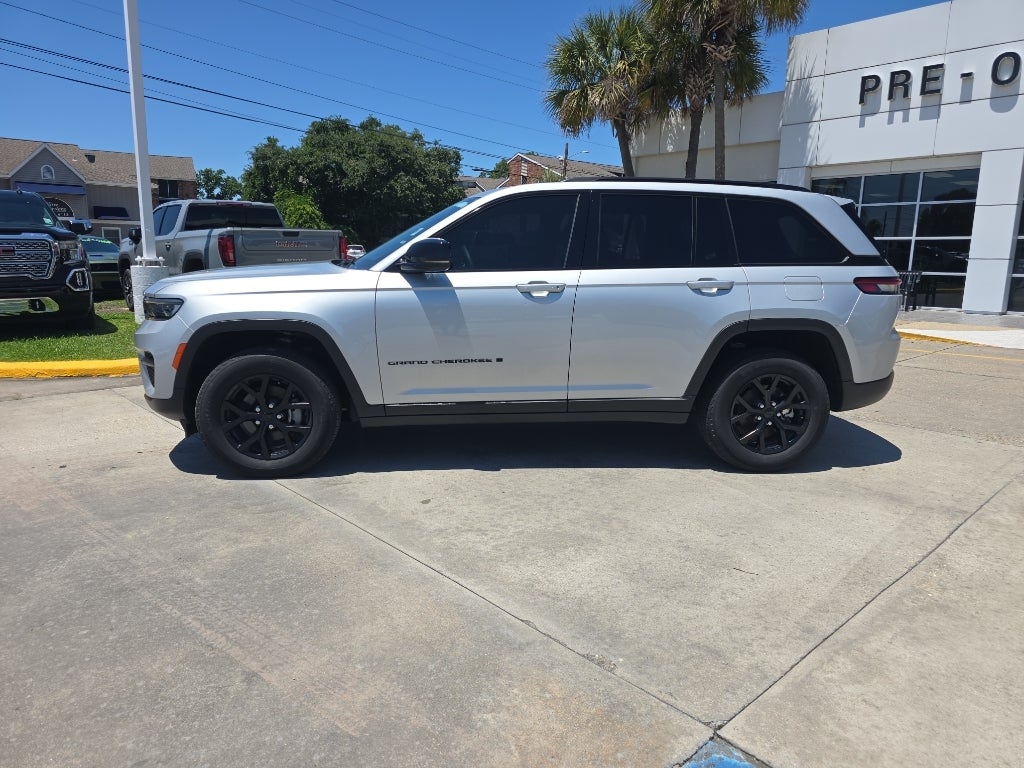 2025 Jeep Grand Cherokee Altitude