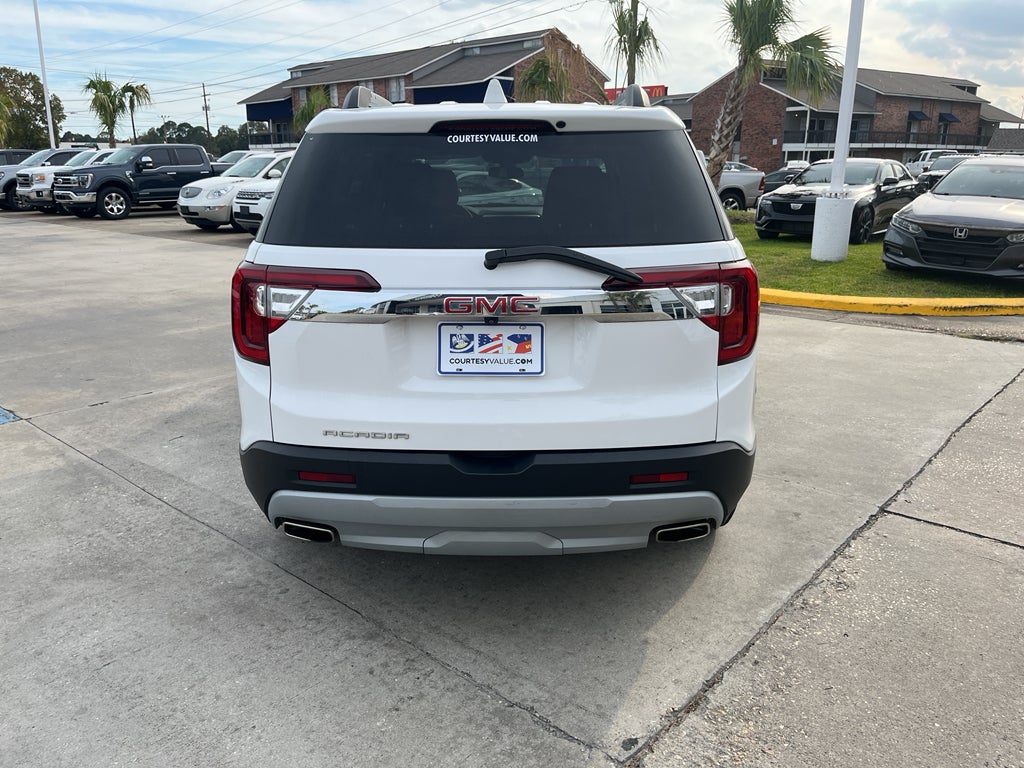2023 GMC Acadia SLT