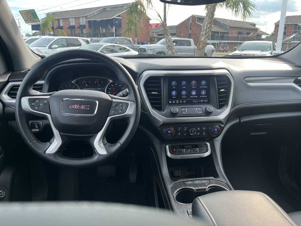 2023 GMC Acadia SLT