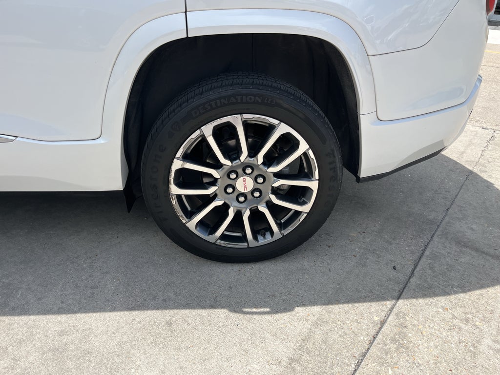 2020 GMC Acadia Denali
