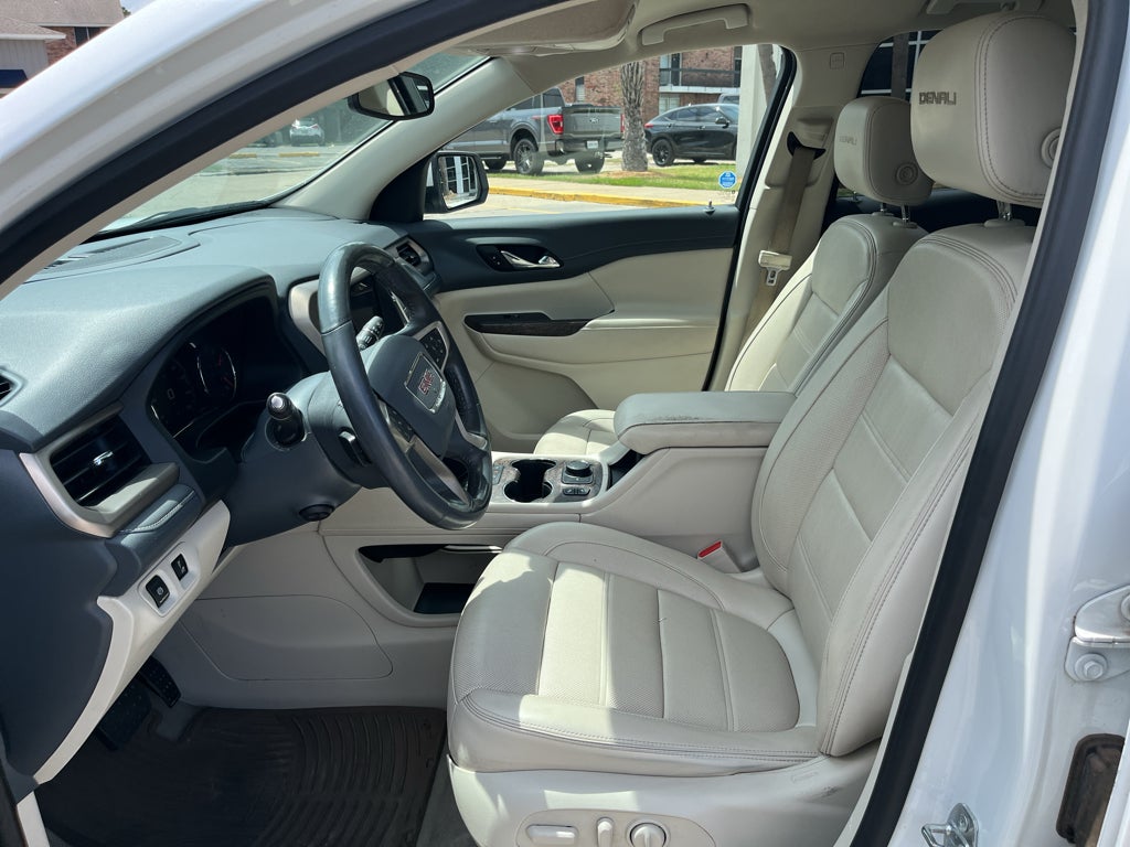 2020 GMC Acadia Denali
