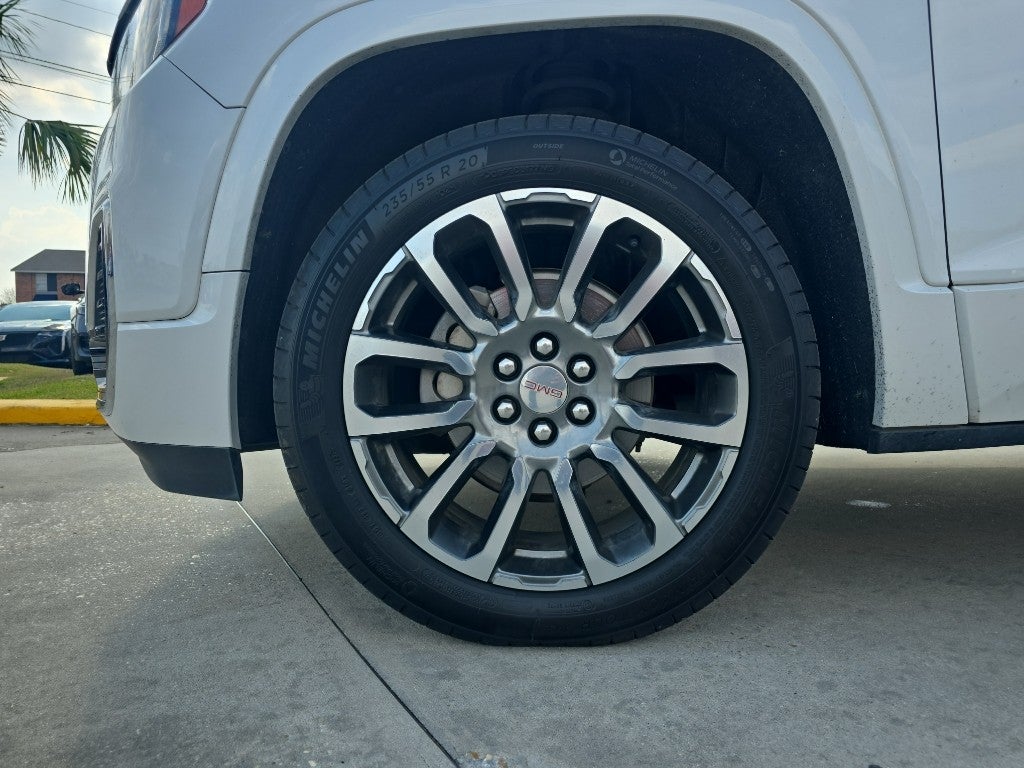 2020 GMC Acadia Denali