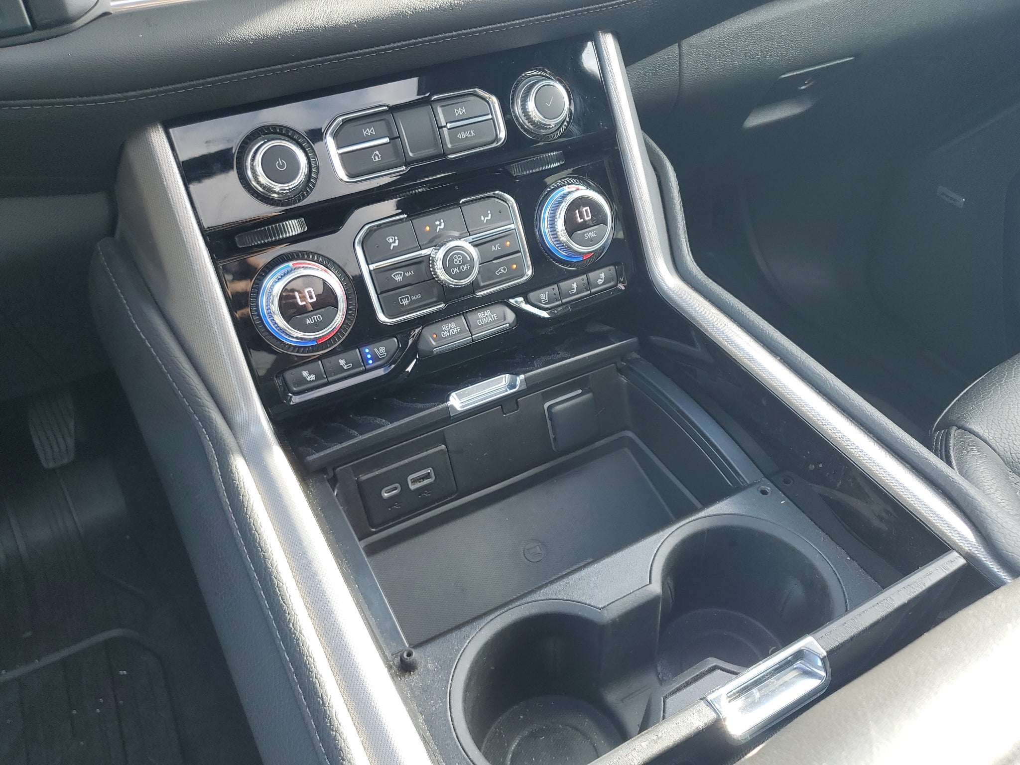 2022 GMC Yukon XL Denali