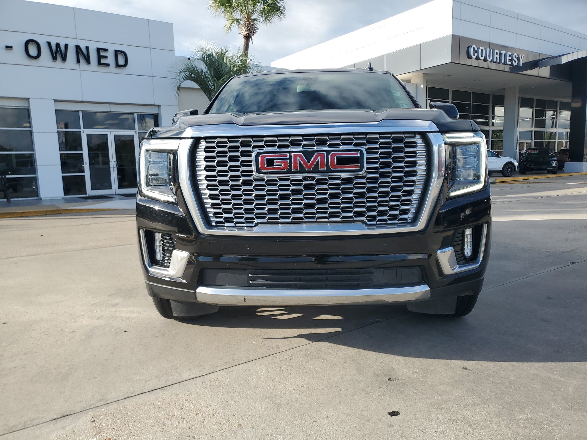 2022 GMC Yukon XL Denali