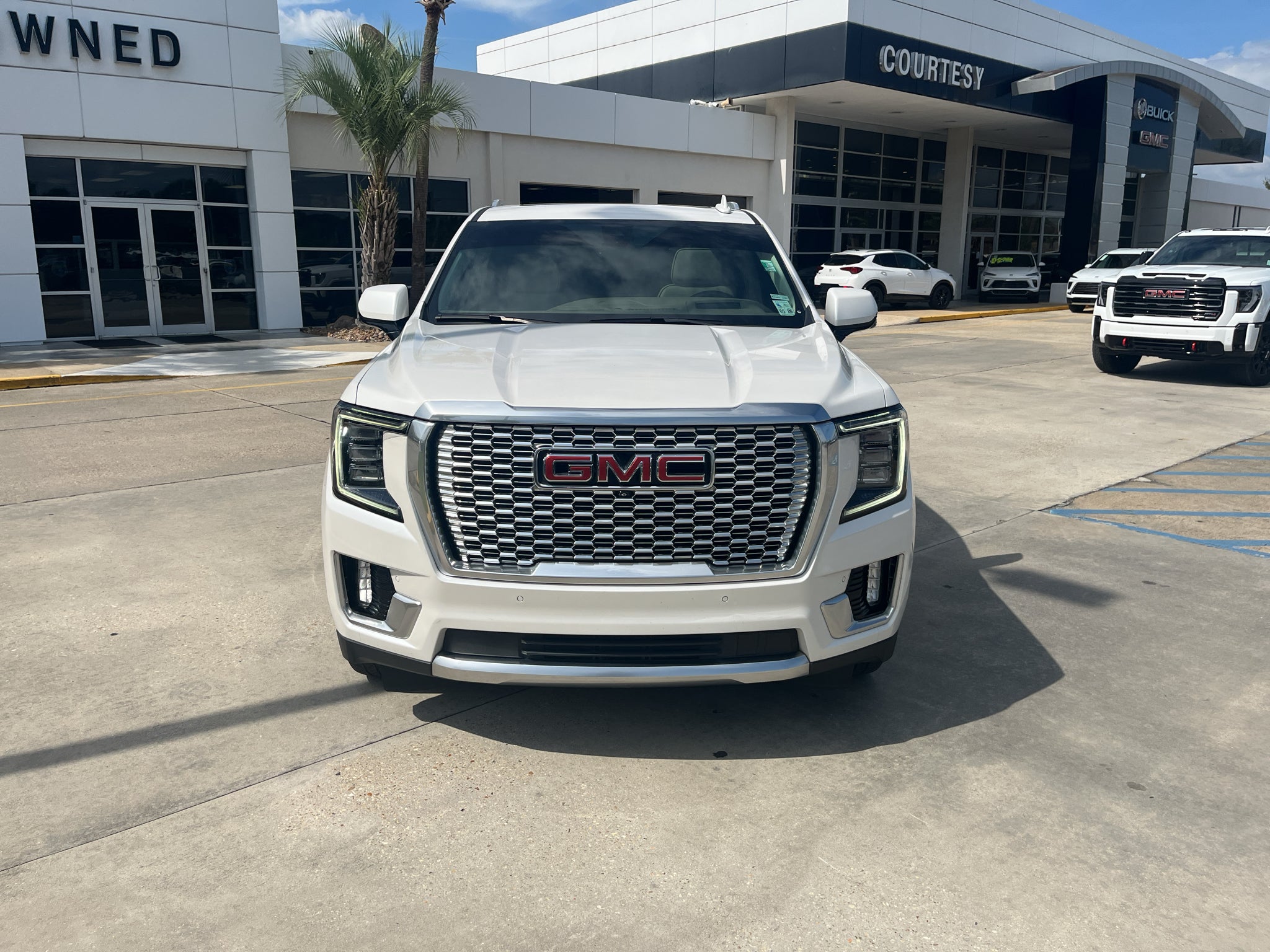2022 GMC Yukon XL Denali