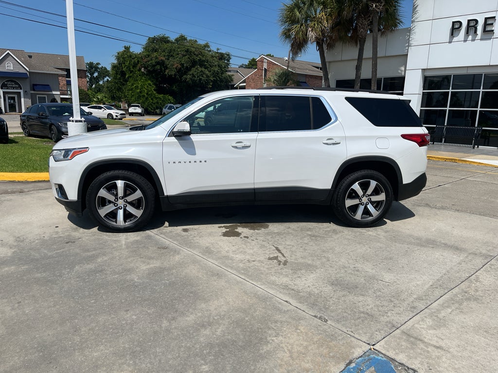 2021 Chevrolet Traverse LT Leather