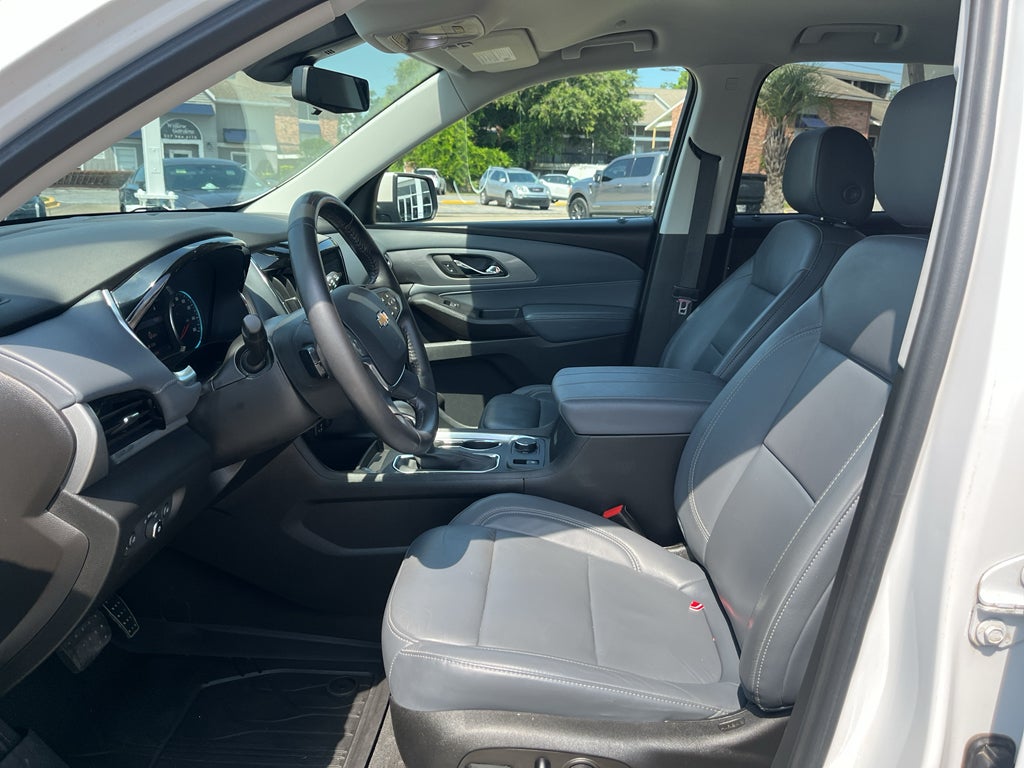 2021 Chevrolet Traverse LT Leather