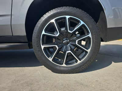 2023 Chevrolet Suburban RST