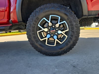 2023 GMC Canyon AT4X