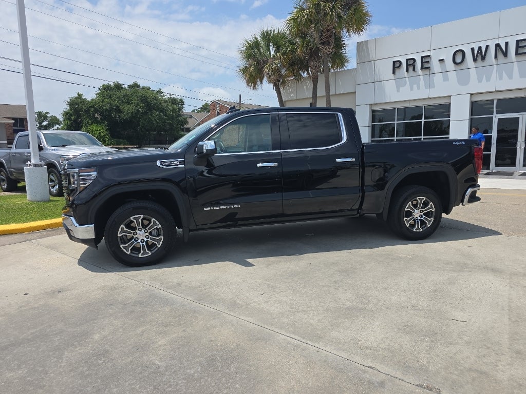 2025 GMC Sierra 1500 SLT