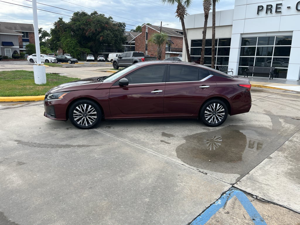 2025 Nissan Altima SV