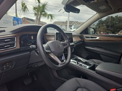 2024 Volkswagen Atlas 2.0T SE w/Technology