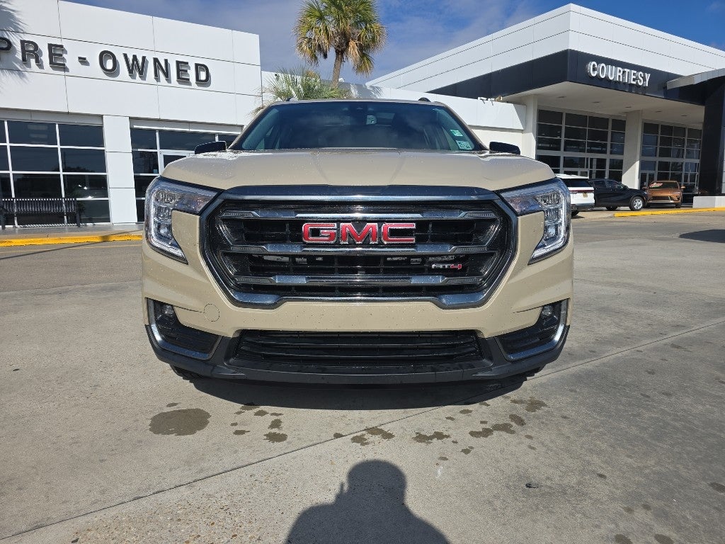 2022 GMC Terrain AT4