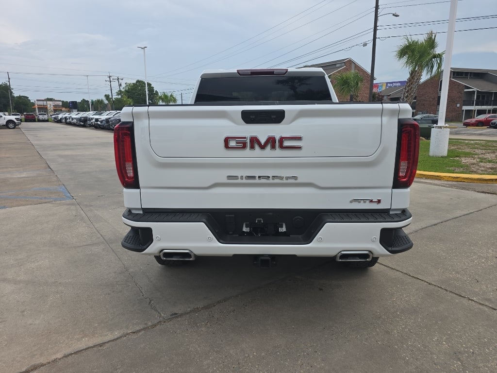 2025 GMC Sierra 1500 AT4
