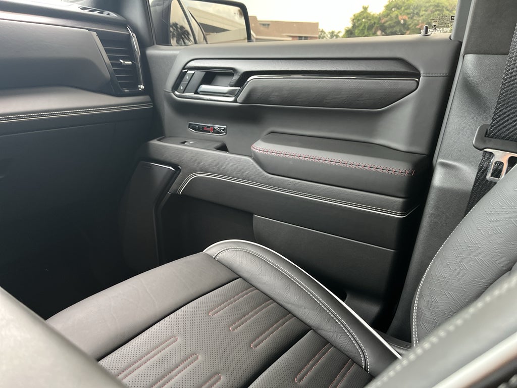 2025 GMC Sierra 1500 AT4X