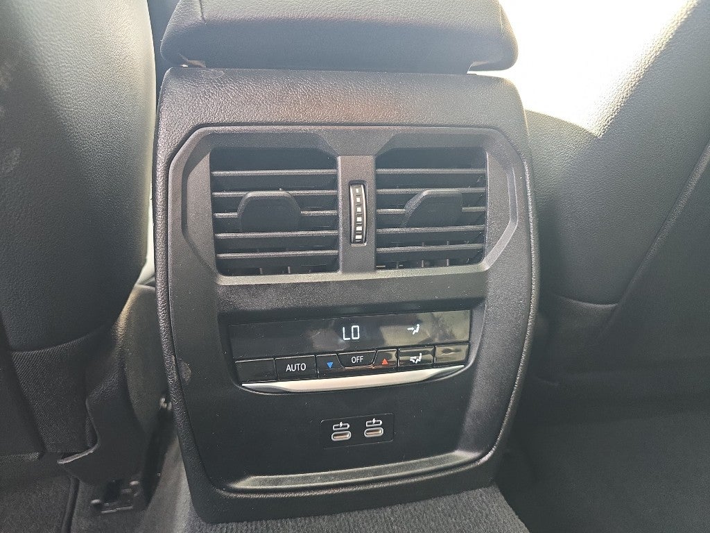 2025 BMW 3 Series 330i