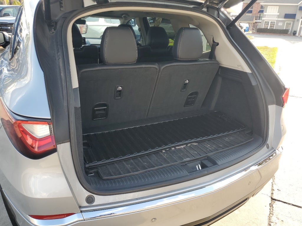 2022 Acura MDX w/Technology Package