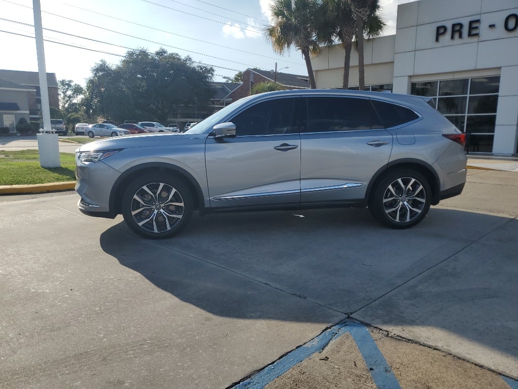 2022 Acura MDX w/Technology Package