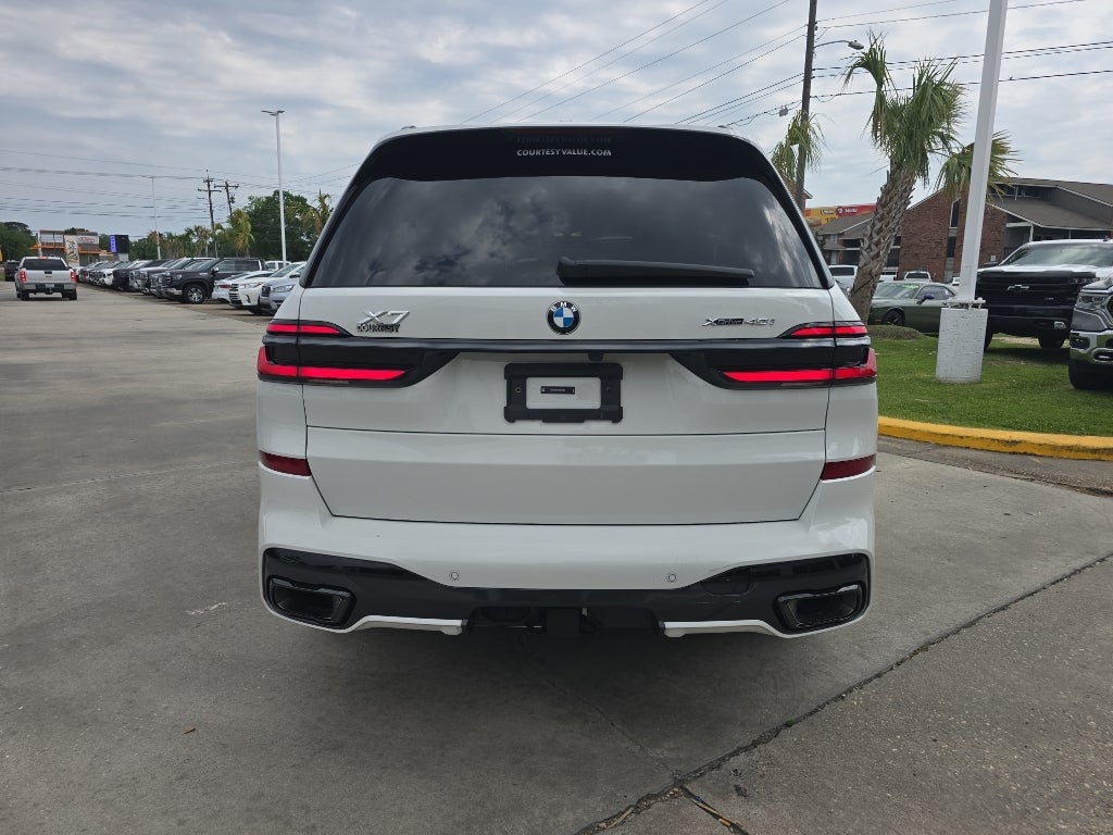2024 BMW X7 xDrive40i
