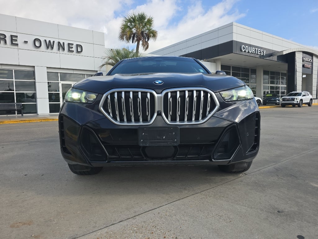 2025 BMW X6 xDrive40i