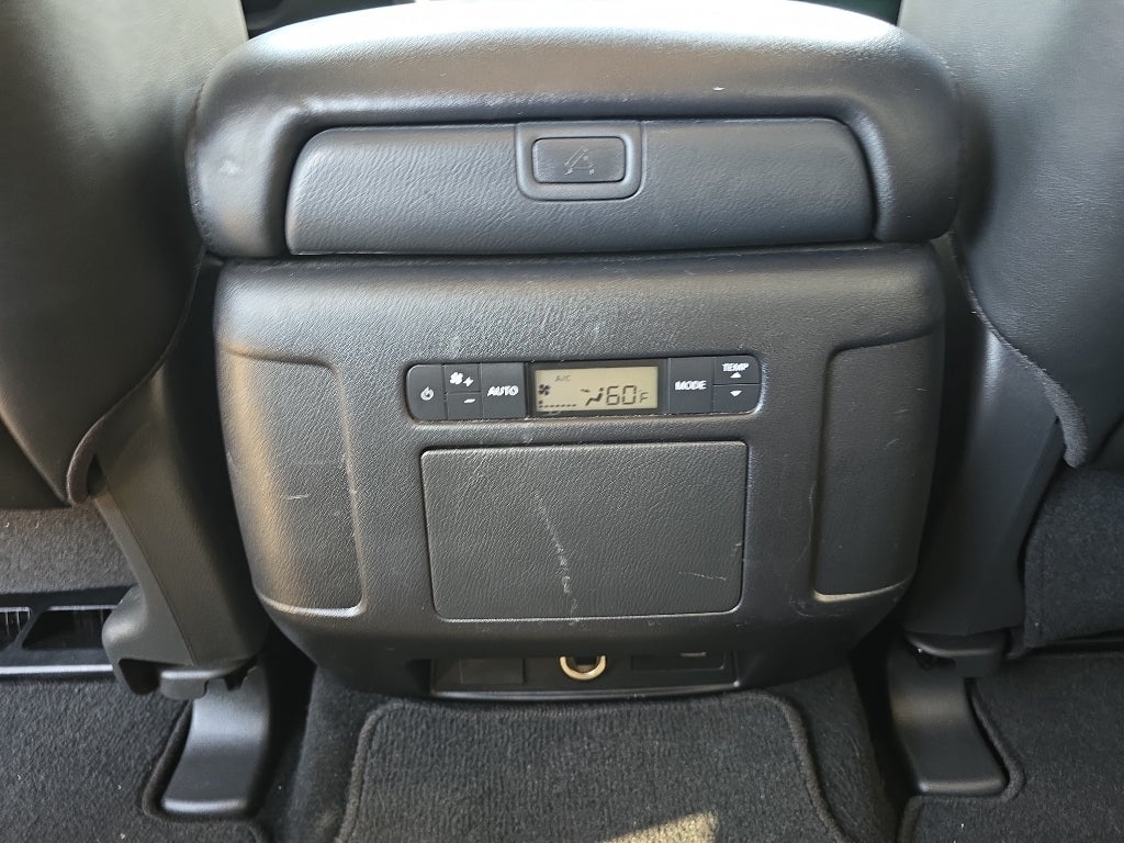 2024 Nissan Armada SV