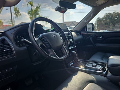 2024 INFINITI QX80 LUXE