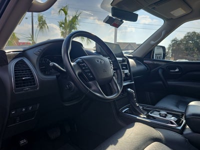 2024 INFINITI QX80 LUXE