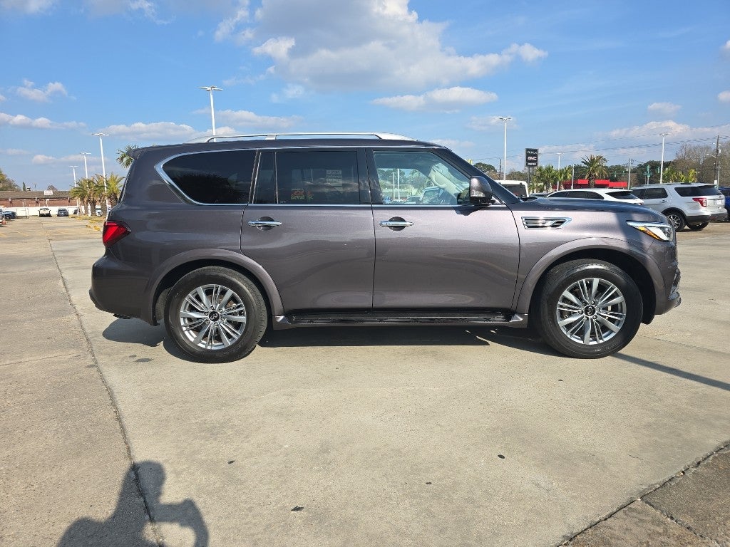 2024 INFINITI QX80 LUXE