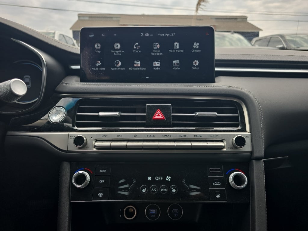 2025 Genesis G70 2.5T