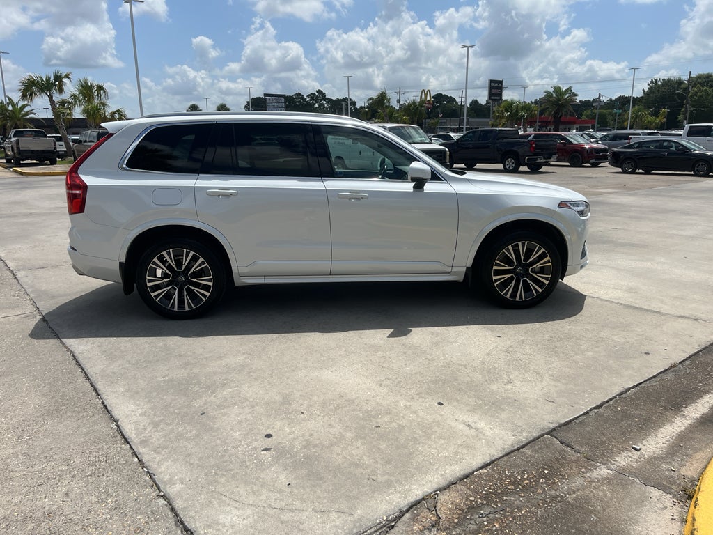 2021 Volvo XC90 Momentum