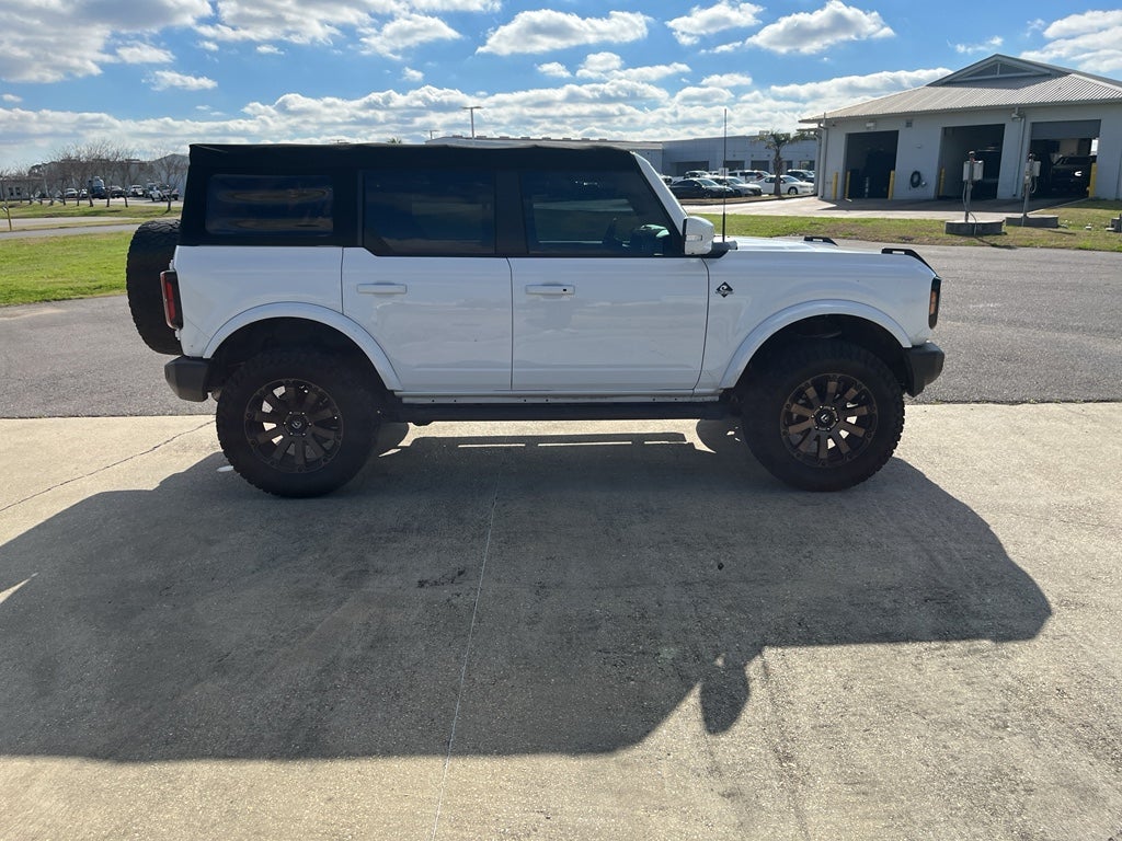 2021 Ford Bronco Base