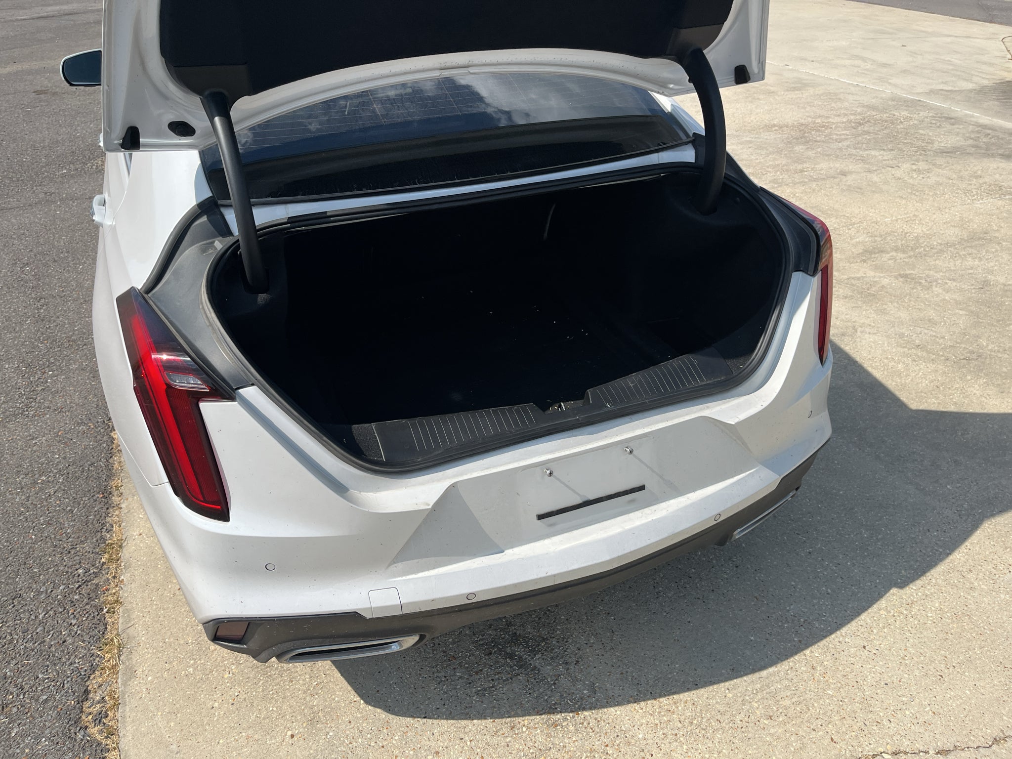 2023 Cadillac CT4 Premium Luxury