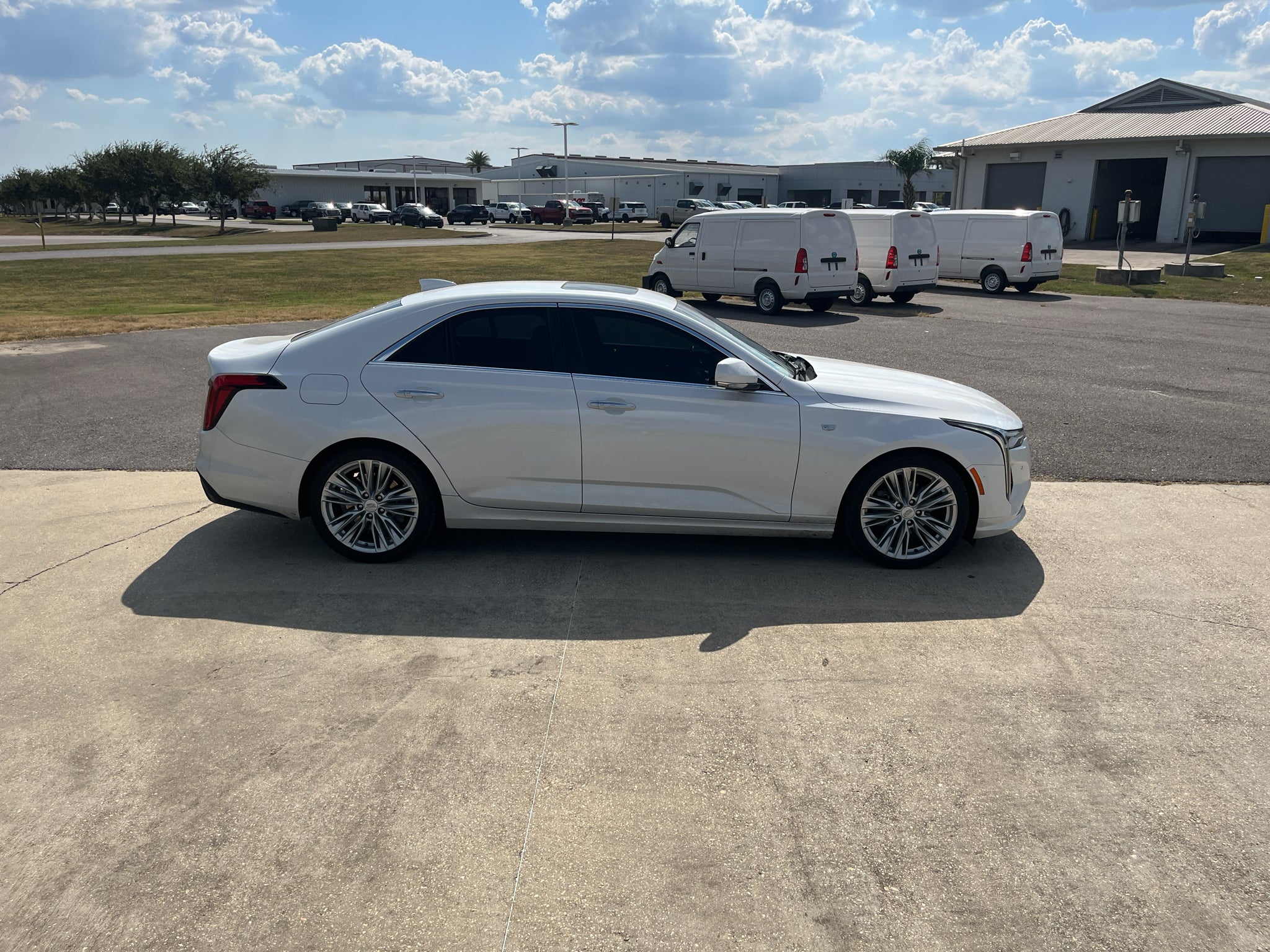 2023 Cadillac CT4 Premium Luxury