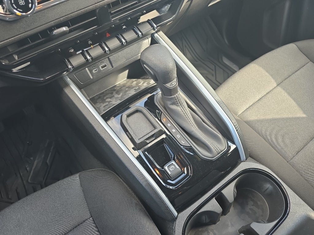 2025 Chevrolet Colorado WT/LT