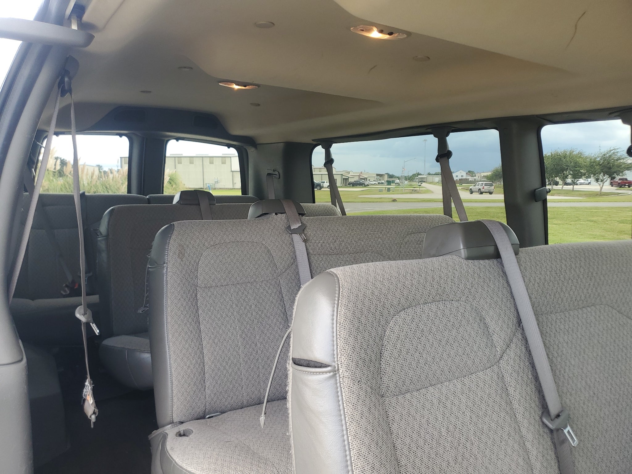 2025 GMC Savana Passenger LT