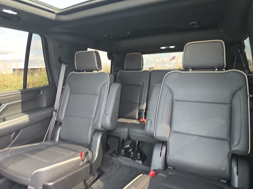 2025 GMC Yukon Elevation