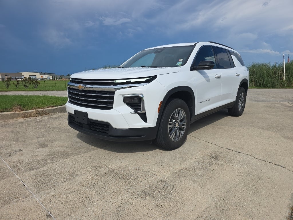 2024 Chevrolet Traverse LT