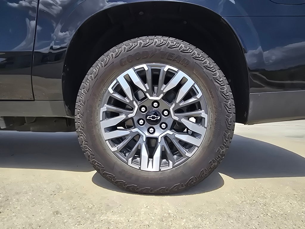 2025 Chevrolet Suburban Z71