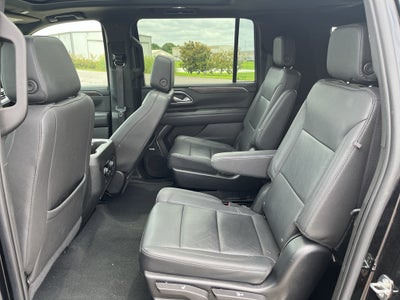 2023 Chevrolet Suburban LT