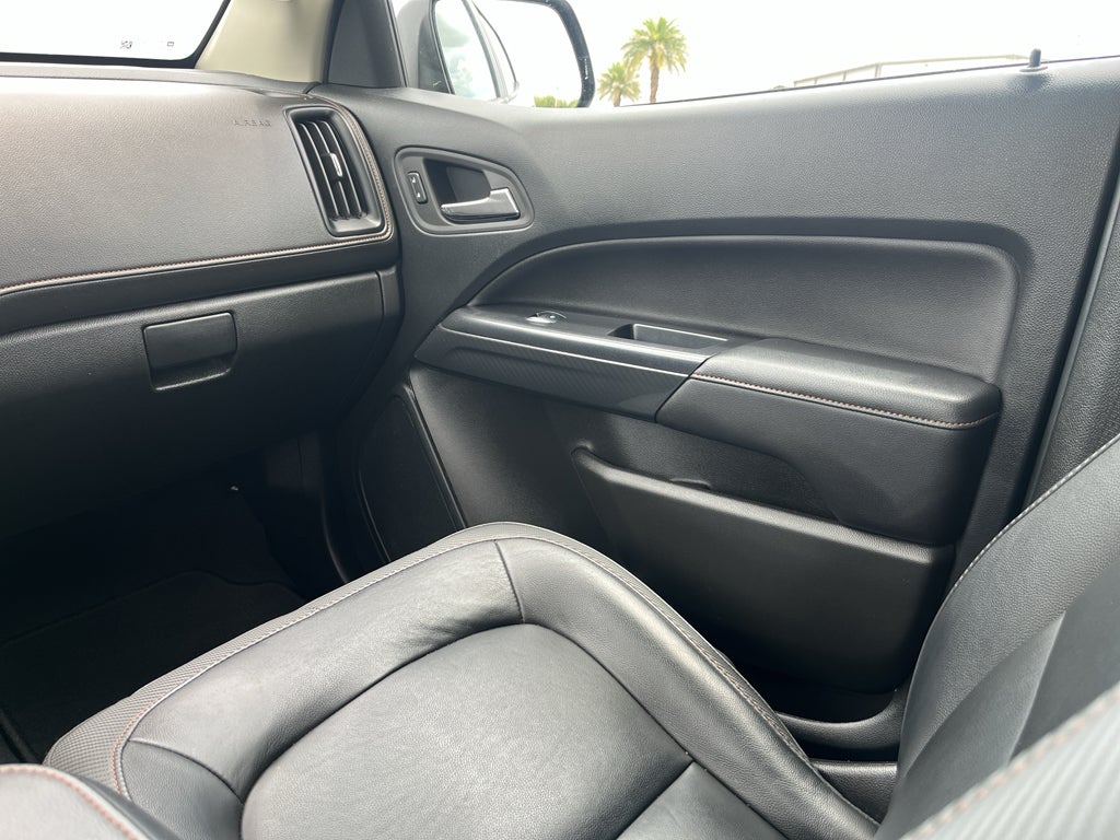 2022 GMC Canyon AT4 - Leather