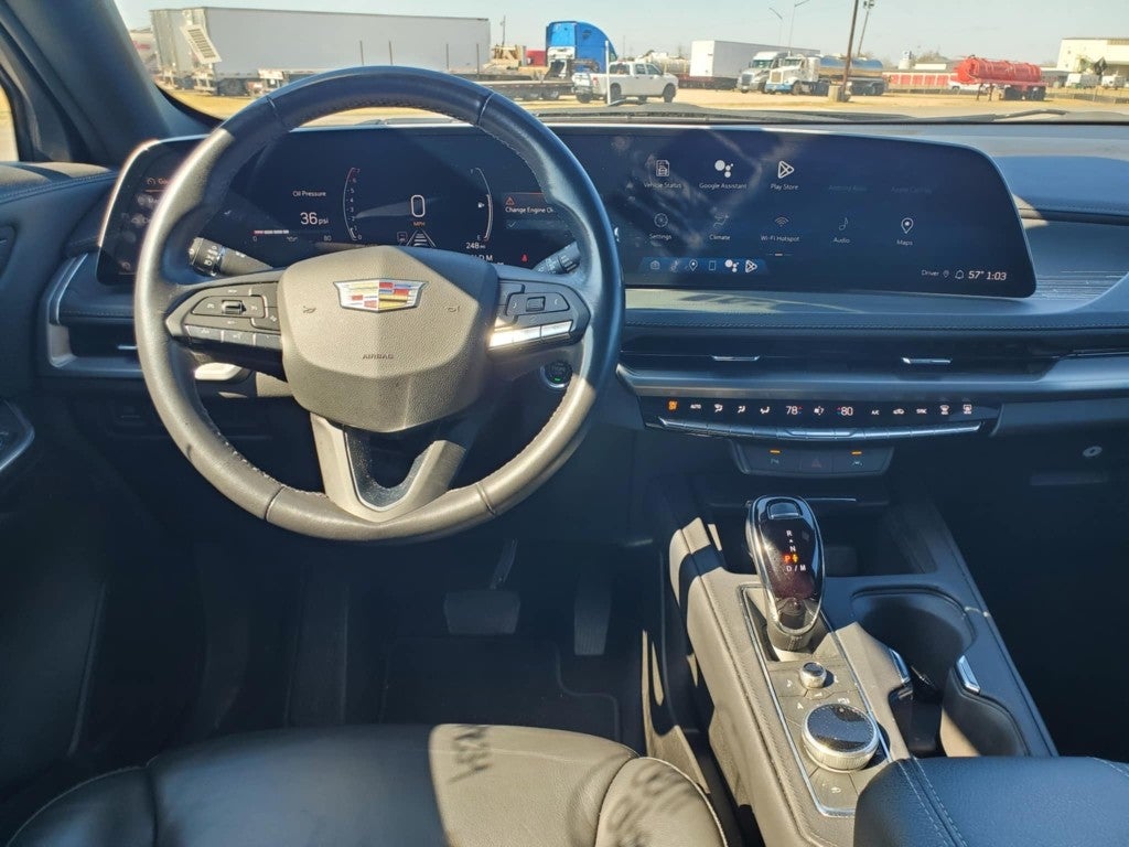 2024 Cadillac XT4 Premium Luxury