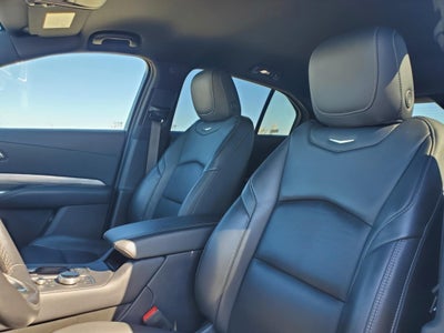 2024 Cadillac XT4 Premium Luxury