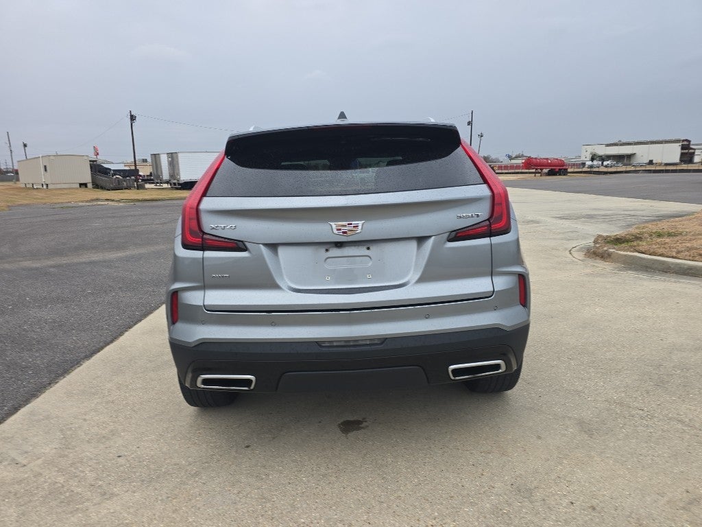 2024 Cadillac XT4 Premium Luxury