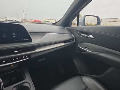 2024 Cadillac XT4 Premium Luxury