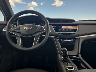 2026 Cadillac XT5 Luxury