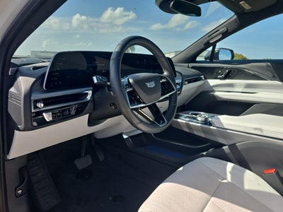 2024 Cadillac LYRIQ Luxury 1