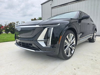 2024 Cadillac LYRIQ Luxury 3