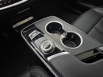 2024 Cadillac LYRIQ Luxury 3