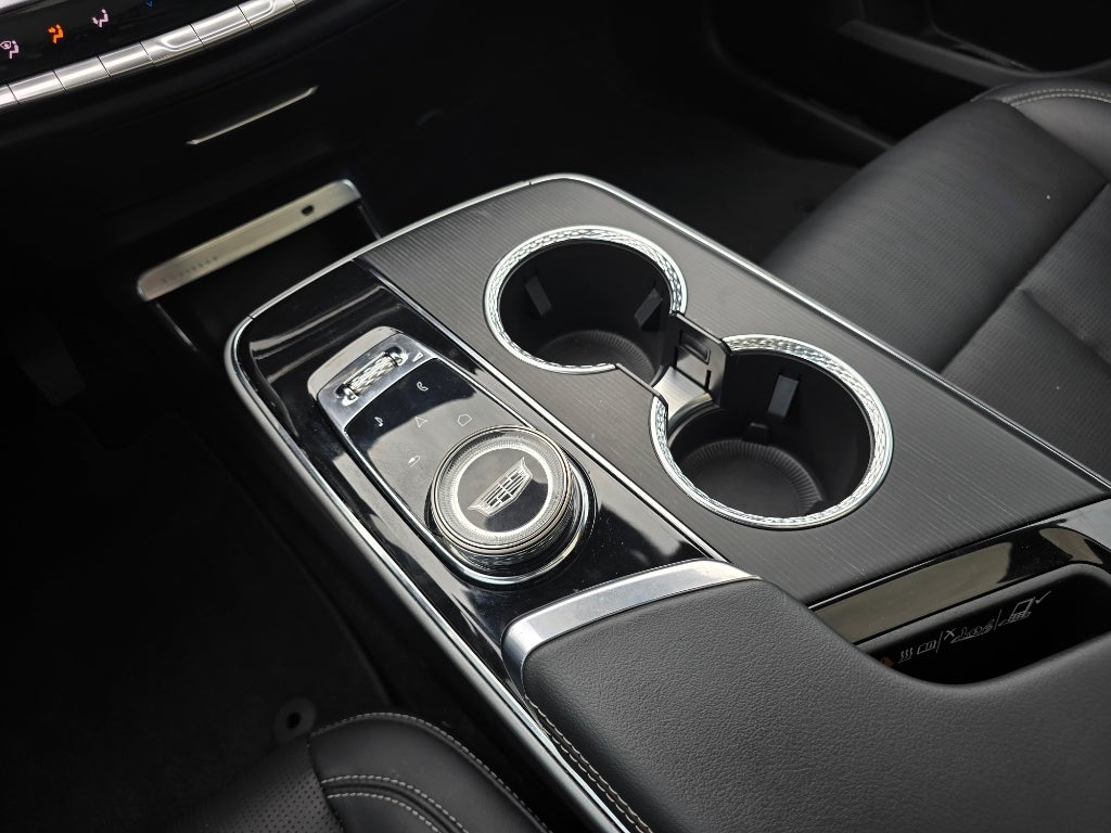2024 Cadillac LYRIQ Luxury 3