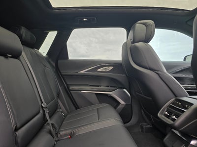 2024 Cadillac LYRIQ Luxury 3